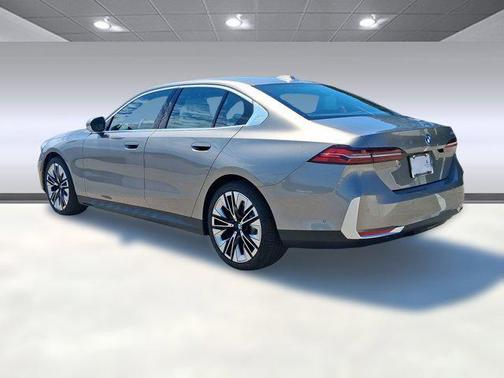 2026 BMW 530 i