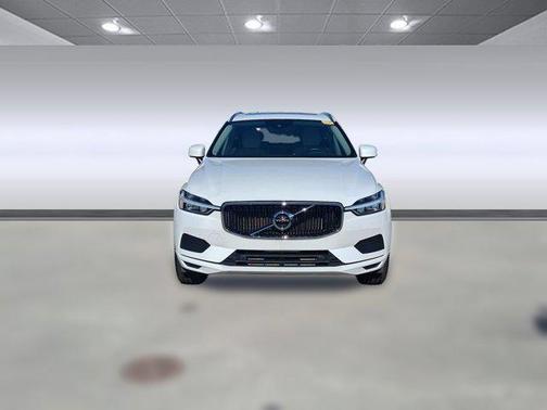 2020 Volvo XC60 T5 Momentum