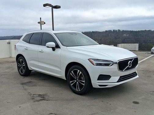 2020 Volvo XC60 T5 Momentum