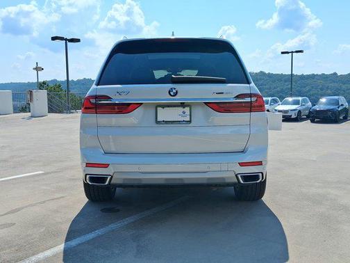 2021 BMW X7 xDrive40i