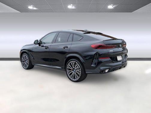 2026 BMW X6 xDrive40i