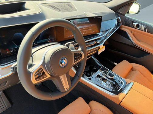 Mineral White Metallic 2026 BMW X5 PHEV xDrive50e