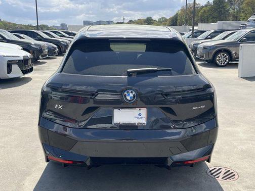 2025 BMW iX xDrive50