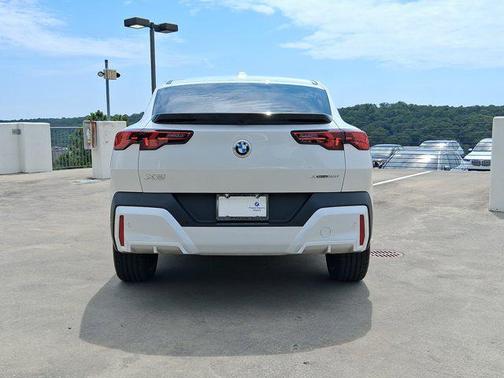 2025 BMW X2 xDrive28i
