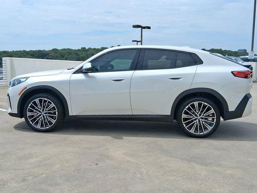 2025 BMW X2 xDrive28i
