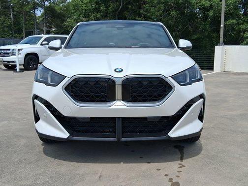 2025 BMW X2 xDrive28i