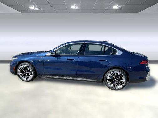 2025 BMW 530 i
