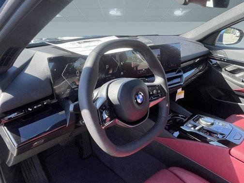 2025 BMW 530 i