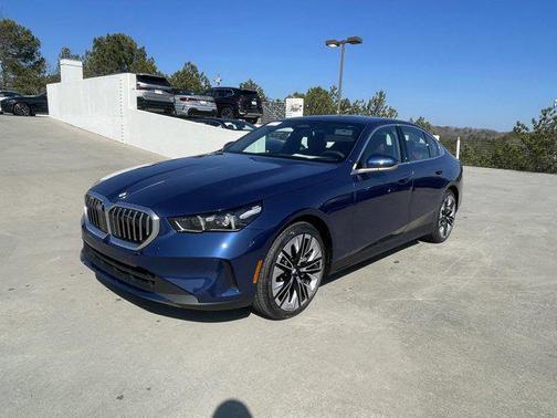 2025 BMW 530 i