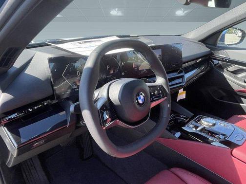 2025 BMW 530 i