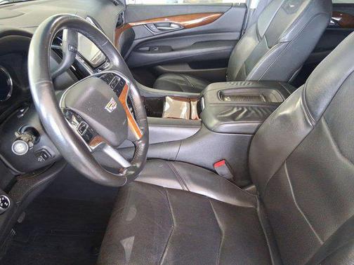 2016 Cadillac Escalade ESV Luxury