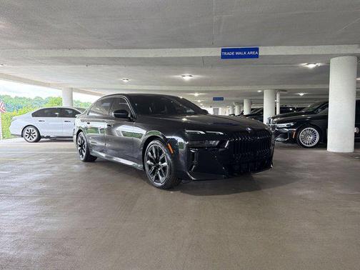 Black Sapphire Metallic 2023 BMW 740 i