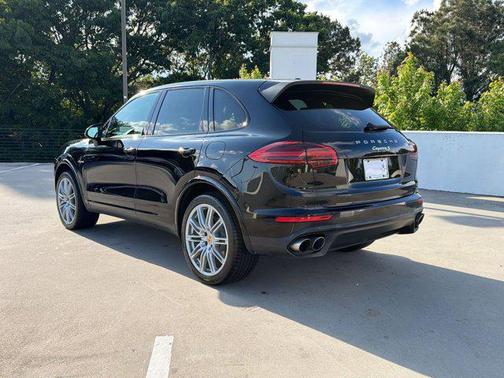 Black 2018 Porsche Cayenne Cayenne S E-Hybrid