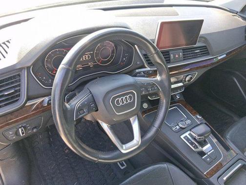2018 Audi Q5 2.0T Premium Plus