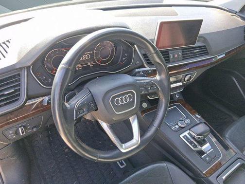 2018 Audi Q5 2.0T Premium Plus