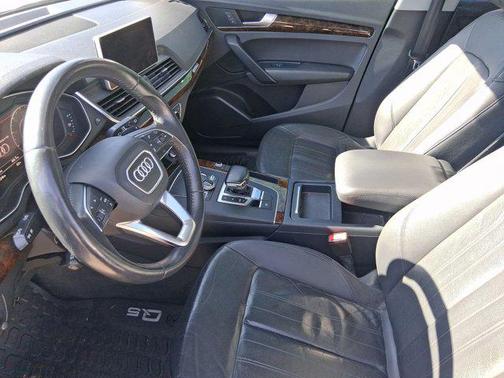 2018 Audi Q5 2.0T Premium Plus