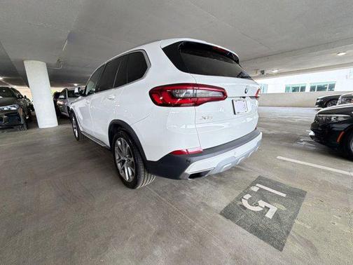 Alpine White 2020 BMW X5 sDrive40i