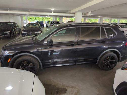 2023 Volkswagen Tiguan 2.0T SE R-Line Black