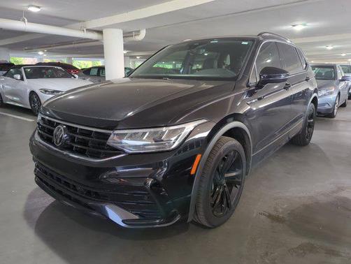 2023 Volkswagen Tiguan 2.0T SE R-Line Black