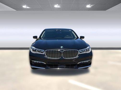 Black Sapphire Metallic 2017 BMW 750 i xDrive