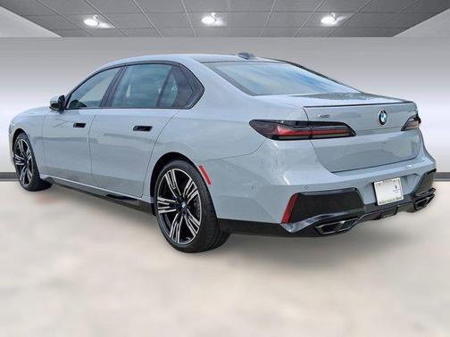 2025 BMW 760 i xDrive
