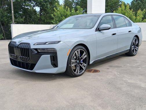 2025 BMW 760 i xDrive