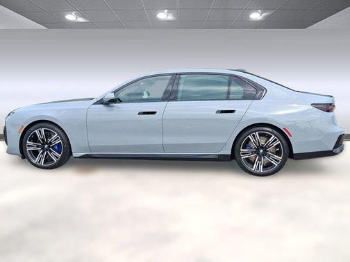2025 BMW 760 i xDrive