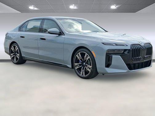 2025 BMW 760 i xDrive