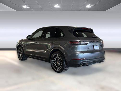 Quartzite Metallic 2019 Porsche Cayenne Cayenne