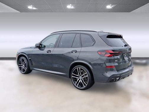 2024 BMW X5 M60i