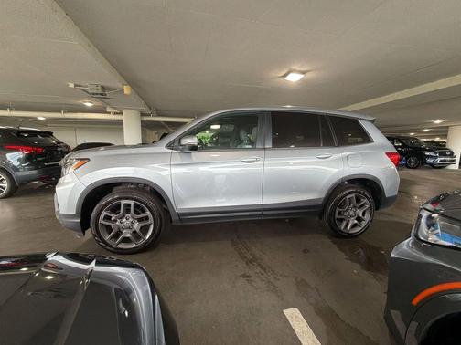 Sonic Gray Pearl 2022 Honda Passport AWD EX-L