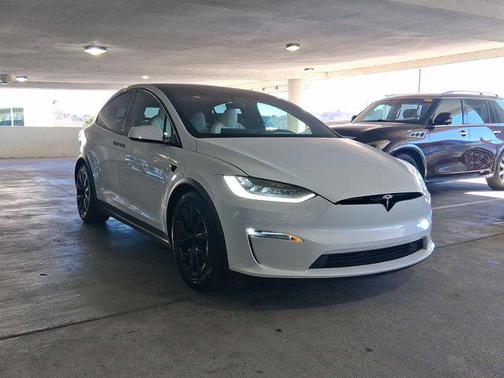 2022 Tesla Model X AWD