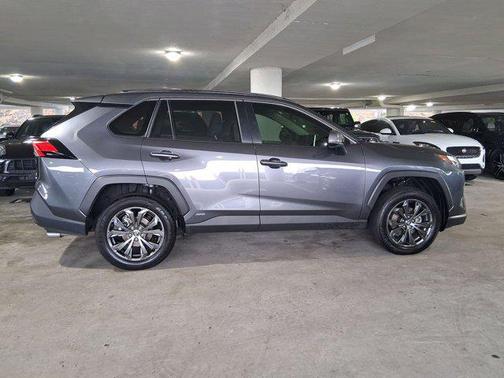 2024 Toyota RAV4 Hybrid XLE Premium