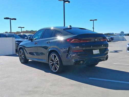 2023 BMW X6 M50i