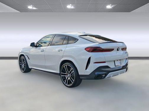 2026 BMW X6 M60i