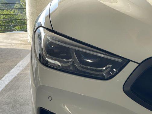 2023 BMW 840 i