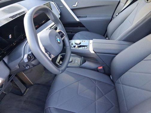 2026 BMW iX xDrive60
