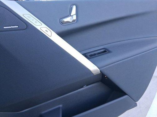 Black Sapphire Metallic 2026 BMW iX xDrive60