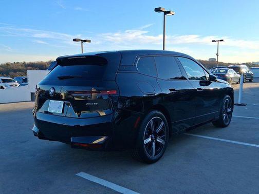 Black Sapphire Metallic 2026 BMW iX xDrive60