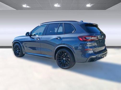 2021 BMW X5 M50i