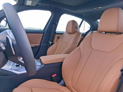 2026 BMW 330 i