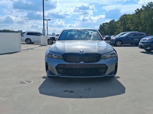 2026 BMW 330 i