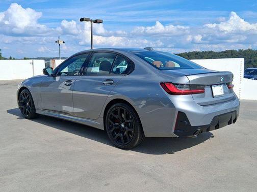 2026 BMW 330 i