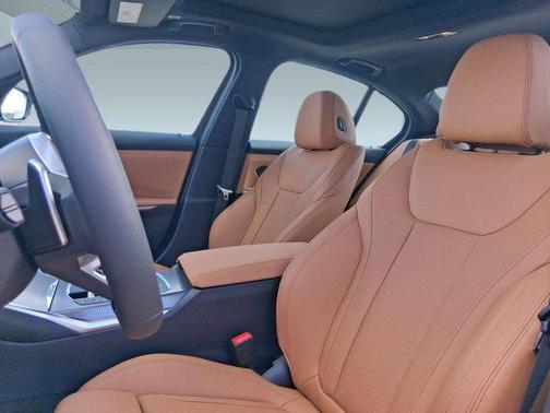 2026 BMW 330 i