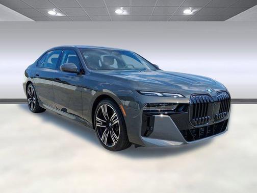 2026 BMW 740 i