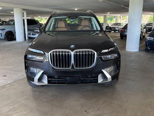 Black Sapphire Metallic 2024 BMW X7 xDrive40i