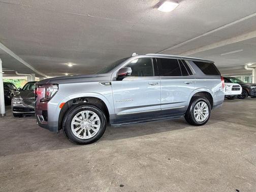 Satin Steel Metallic 2022 GMC Yukon SLT
