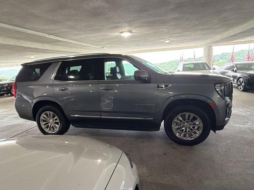 Satin Steel Metallic 2022 GMC Yukon SLT