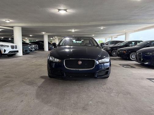 Loire Blue 2018 Jaguar XE 25t