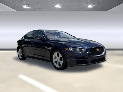 Loire Blue 2018 Jaguar XE 25t